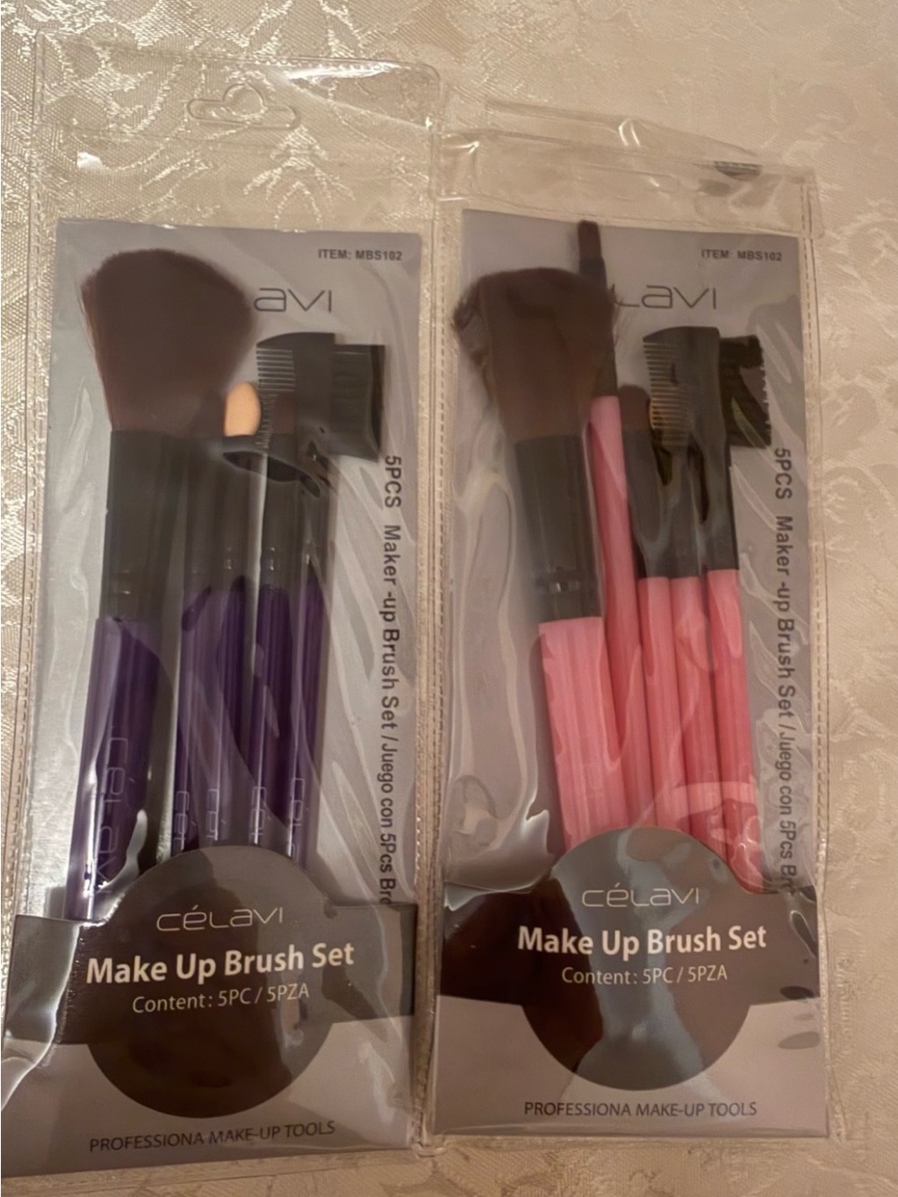 Célavi 5-piece "Make Up Brush Sets"as all-in-one value kits for daily essential